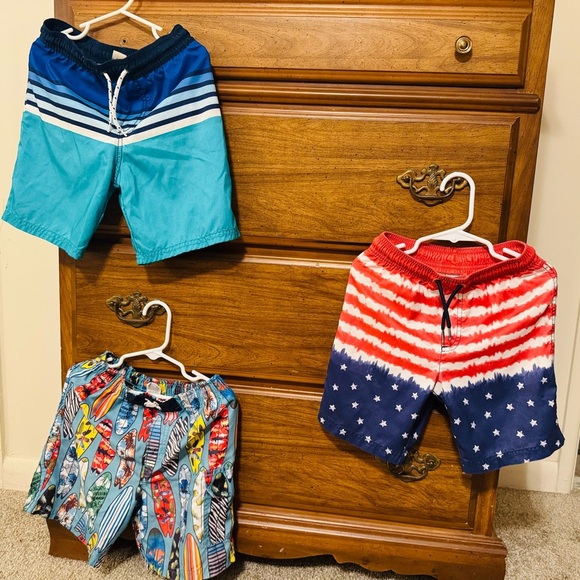 Boys' Swim Trunks Lot sz 5 - Picture 2 of 3
